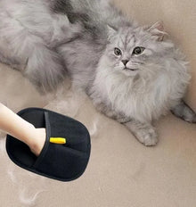 Pet Hair Removal Gloves image 2