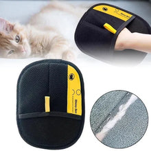Pet Hair Removal Gloves image 1